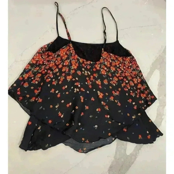 Intamatley Free People Black/Red Floral Spaghetti Strap Crop Top Size Women’s XS - Picture 4 of 4